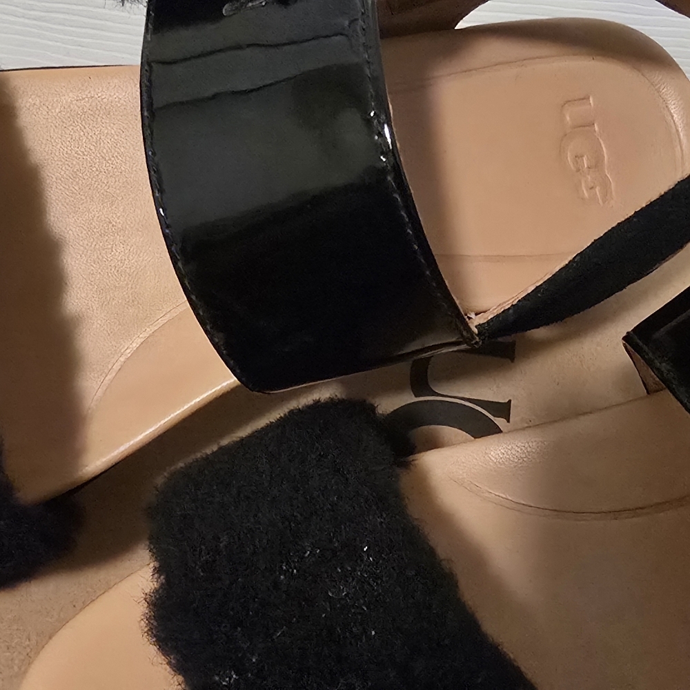 Ugg Sandals - image 6